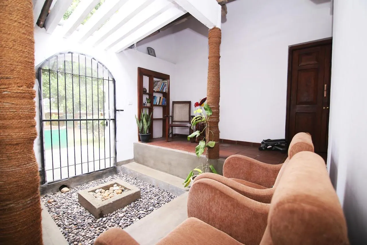 Lion Shade Homestay Katugastota 0*,